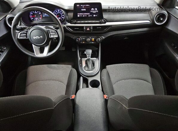 3KPF24AD7RE770150 2024 KIA FORTE Gray 