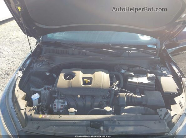 3KPF24AD7RE771895 2024 KIA FORTE Black Widok z tyłu