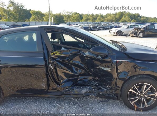 3KPF24AD7RE771895 2024 KIA FORTE Black Widok z przodu