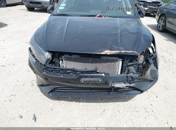 3KPF24AD7RE789832 2024 KIA FORTE Gray Widok zestawu wskaźników