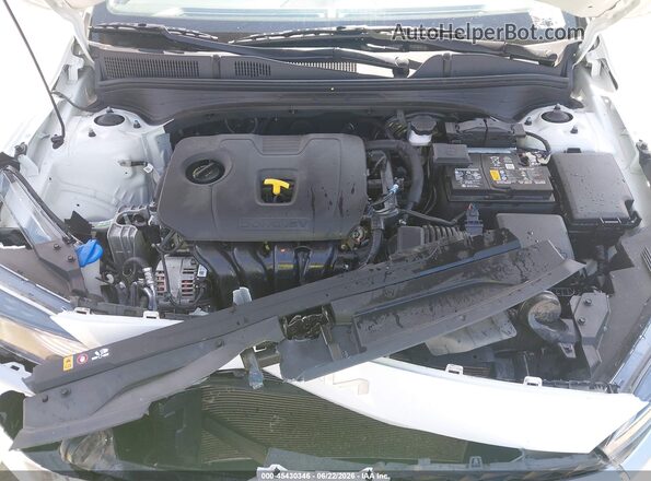 3KPF24AD7RE798773 2024 KIA FORTE White Հետևի տեսք