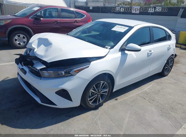 3KPF24AD7RE798773 2024 KIA FORTE White Առջևի ձախ երեք քառորդ տեսարան