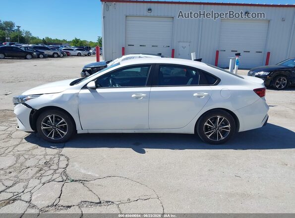 3KPF24AD7RE803034 2024 KIA FORTE Белый Панорамный вид салона 360°