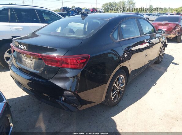 3KPF24AD7RE812218 2024 KIA FORTE Black Trasero derecho