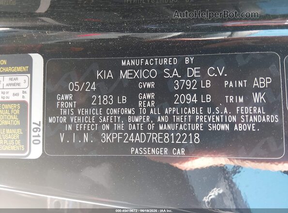 3KPF24AD7RE812218 2024 KIA FORTE Black Vista del compartimento del motor