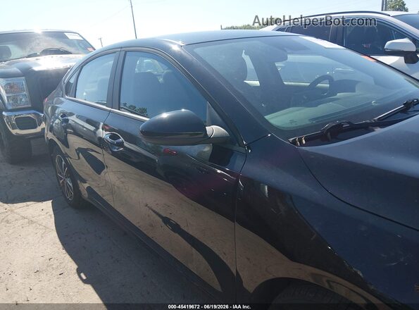 3KPF24AD7RE812218 2024 KIA FORTE Black Vista interior de 360 grados