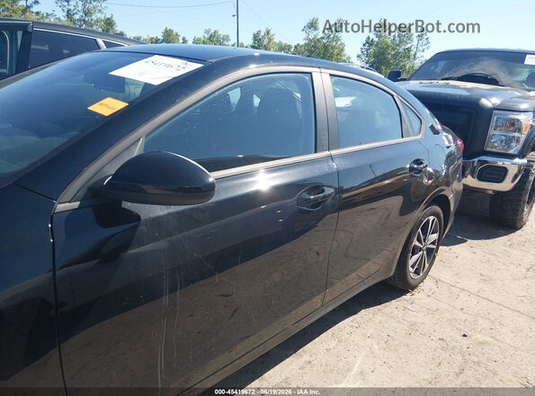 3KPF24AD7RE812218 2024 KIA FORTE Black 