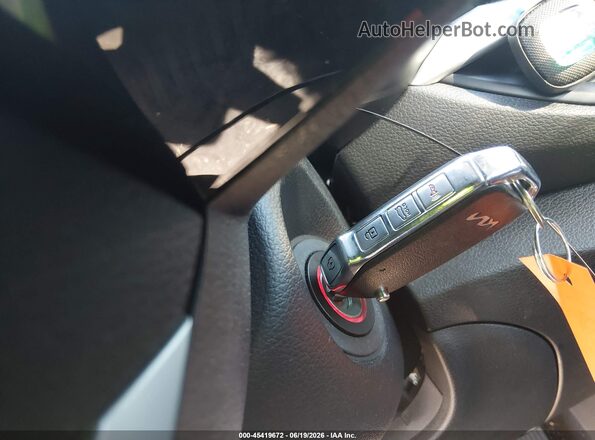 3KPF24AD7RE812218 2024 KIA FORTE Black Vista del salpicadero