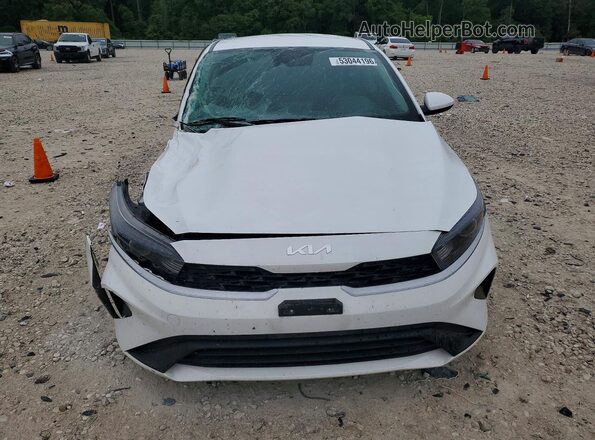3KPF24AD7RE815846 2024 KIA FORTE White 