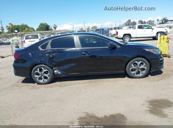 3KPF24AD8KE092854 2019 KIA FORTE Black Вид задньої частини салону