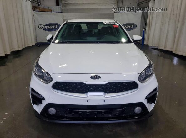 3KPF24AD8ME288828 2021 KIA FORTE White Widok z przodu