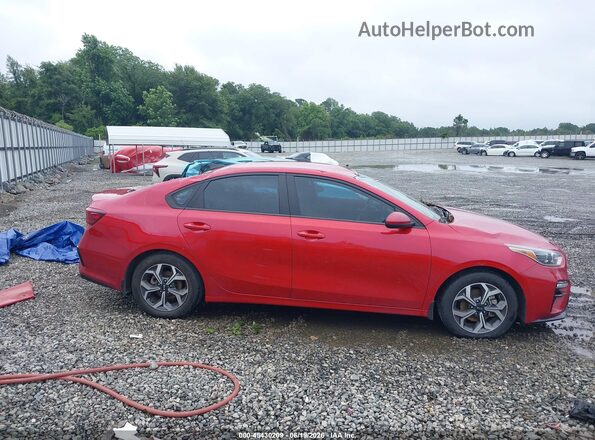 3KPF24AD8ME311671 2021 KIA FORTE Red Вид задньої частини салону