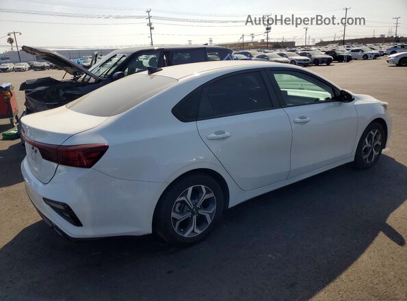 3KPF24AD8ME365553 2021 KIA FORTE White 
