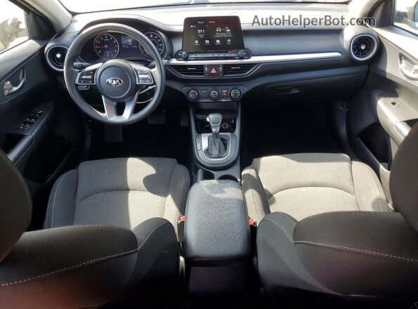 3KPF24AD8ME365553 2021 KIA FORTE White 