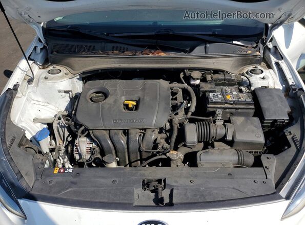 3KPF24AD8ME365553 2021 KIA FORTE White 