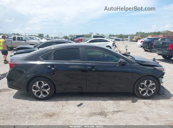 3KPF24AD8ME381400 2021 KIA FORTE Black Вид задньої частини салону