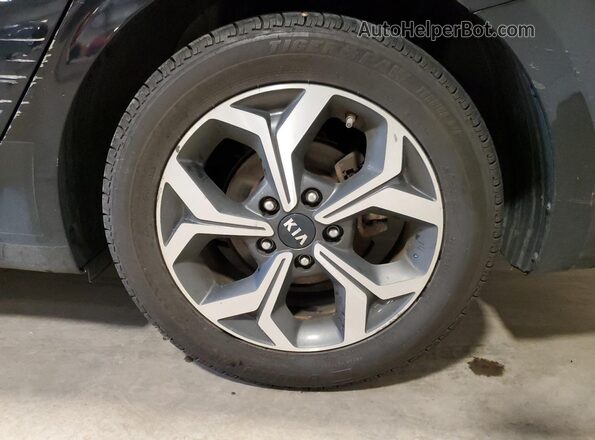 3KPF24AD8ME387973 2021 KIA FORTE Black 