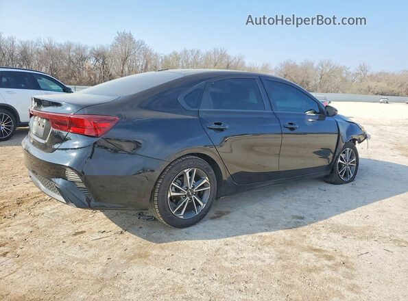 3KPF24AD8NE424974 2022 KIA FORTE Black Tył prawy