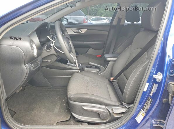 3KPF24AD8NE446134 2022 KIA FORTE Blue Vista interior delantera