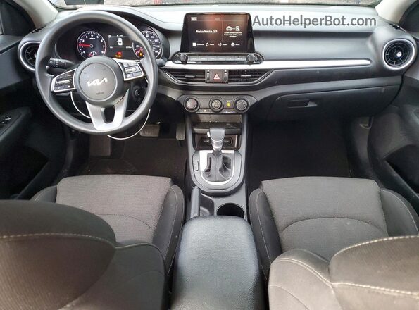 3KPF24AD8NE446134 2022 KIA FORTE Blue Vista del salpicadero