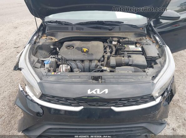 3KPF24AD8NE499402 2022 KIA FORTE Черный Вид сзади