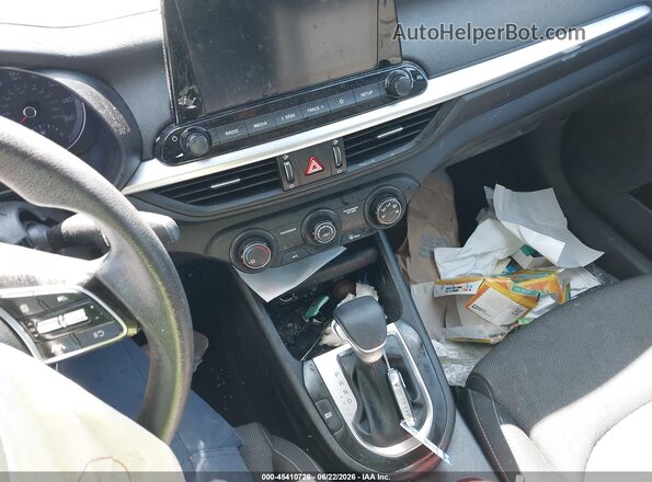 3KPF24AD8PE608749 2023 KIA FORTE Gray წინა პანელის ხედი