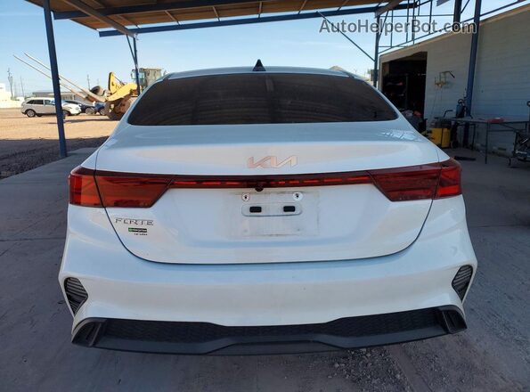 3KPF24AD8PE618892 2023 KIA FORTE White 