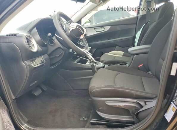 3KPF24AD8PE623249 2023 KIA FORTE Black Widok wnętrza z przodu