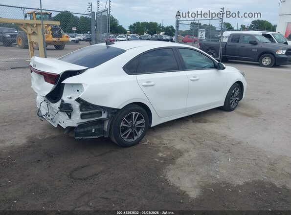 3KPF24AD8PE632100 2023 KIA FORTE White Tył prawy