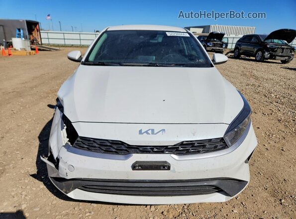 3KPF24AD8PE643792 2023 KIA FORTE White Front view