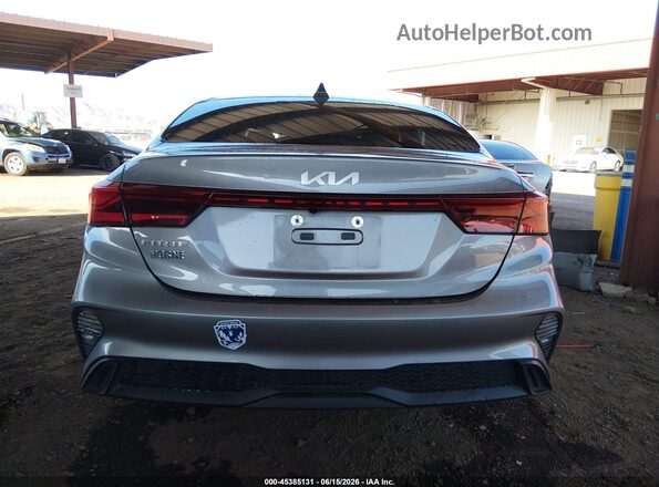 3KPF24AD8PE657742 2023 KIA FORTE Gray 