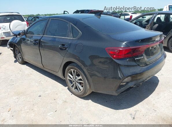 3KPF24AD8RE792755 2024 KIA FORTE Black Trasero izquierdo
