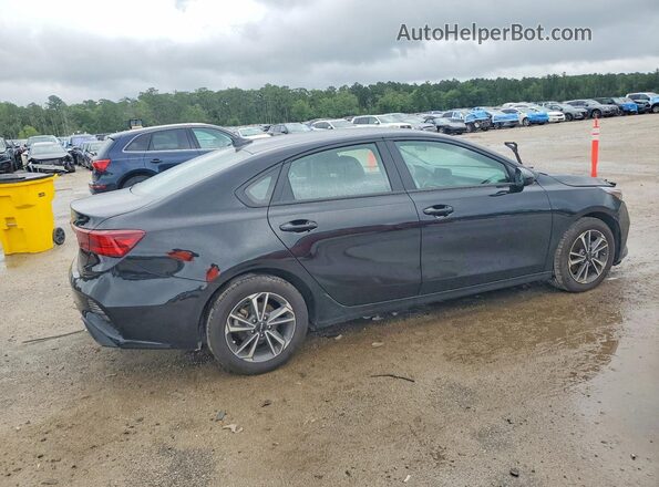 3KPF24AD8RE805682 2024 KIA FORTE Black Trasero derecho