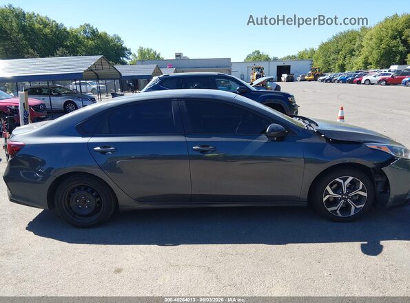 3KPF24AD9LE147927 2020 KIA FORTE Gray Rear interior view