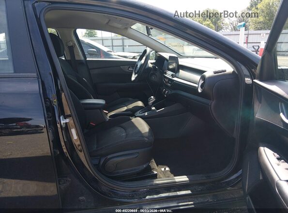 3KPF24AD9ME368512 2021 KIA FORTE Black Vista interior delantera