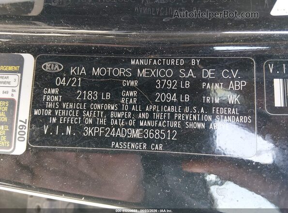 3KPF24AD9ME368512 2021 KIA FORTE Black Vista del compartimento del motor