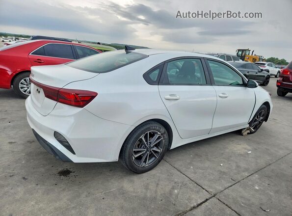 3KPF24AD9NE417628 2022 KIA FORTE White Tył prawy