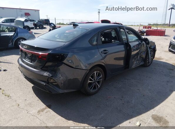 3KPF24AD9PE586776 2023 KIA FORTE Серый Задняя правая четверть