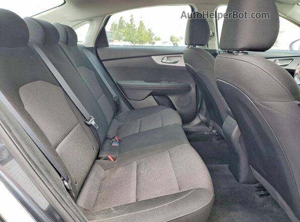3KPF24AD9PE645079 2023 KIA FORTE Gray 