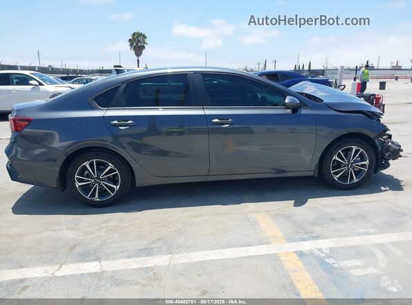 3KPF24AD9PE651920 2023 KIA FORTE Gray Вид задньої частини салону