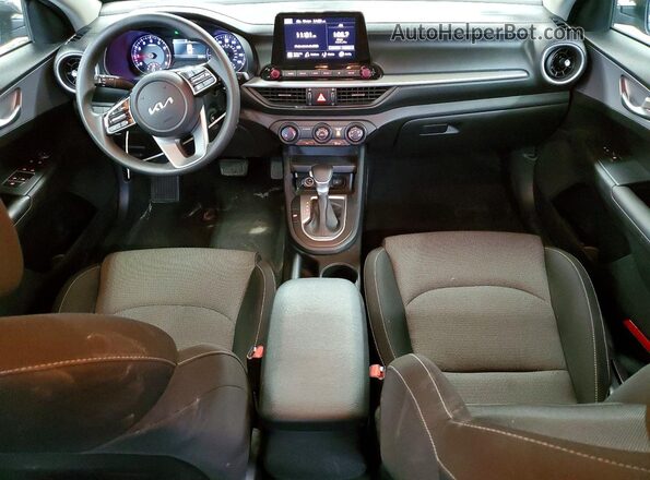 3KPF24AD9RE723623 2024 KIA FORTE Gray 