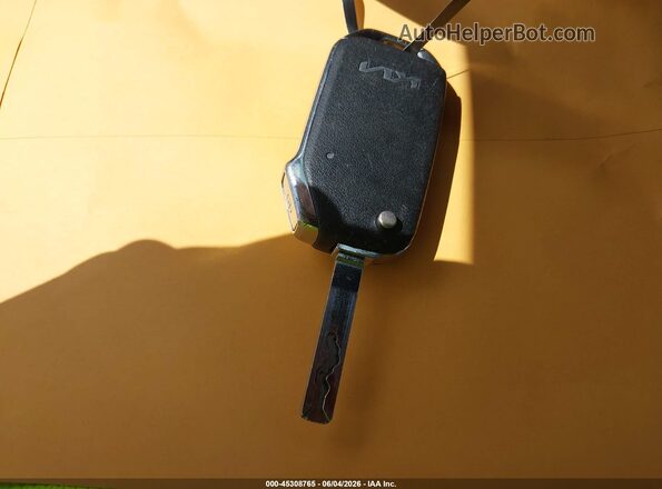 3KPF24AD9RE726585 2024 KIA FORTE Orange Widok deski rozdzielczej
