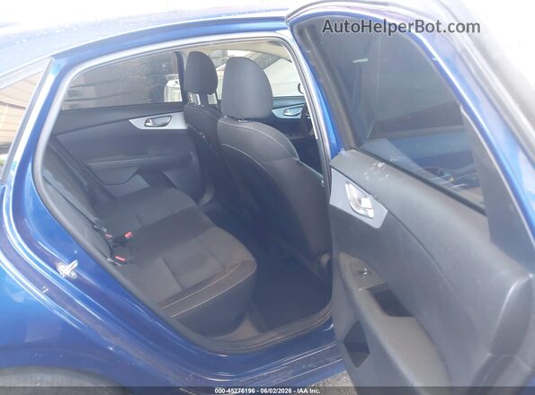 3KPF24AD9RE743080 2024 KIA FORTE Blue VIN կոդի պիտակի տեսք