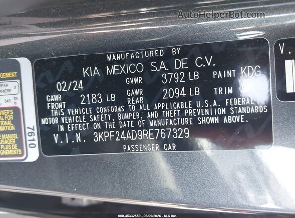 3KPF24AD9RE767329 2024 KIA FORTE Gray Vista del compartimento del motor