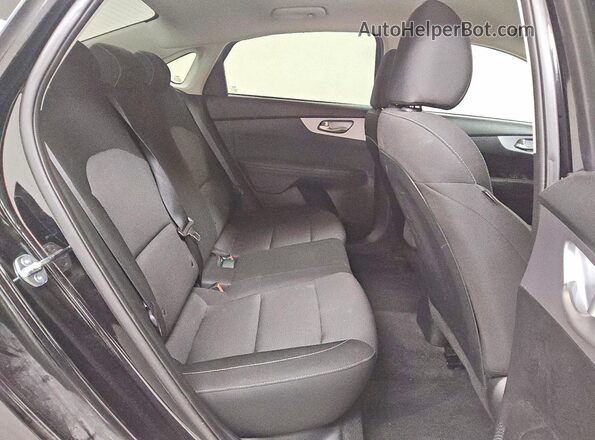 3KPF24AD9RE827044 2024 KIA FORTE Black 