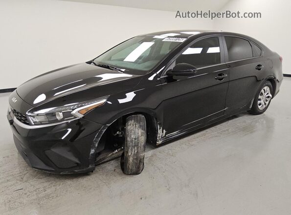 3KPF24AD9RE827044 2024 KIA FORTE Black 