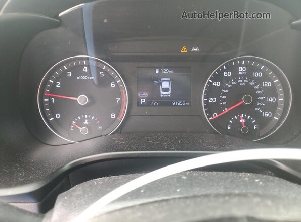 3KPF24ADXKE133968 2019 KIA FORTE Silver Widok zestawu wskaźników