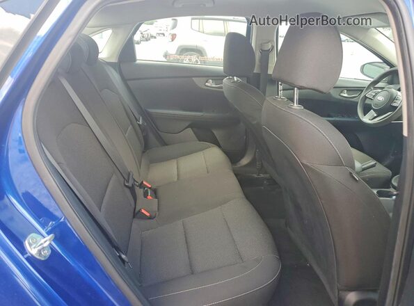 3KPF24ADXKE138619 2019 KIA FORTE Blue 