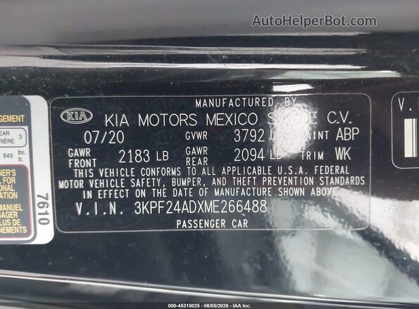3KPF24ADXME266488 2021 KIA FORTE Black Widok komory silnika