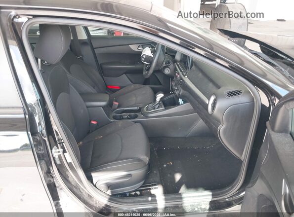 3KPF24ADXME266488 2021 KIA FORTE Black Widok wnętrza z przodu